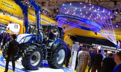 Traktor auf der Agritechnica (Foto: DLG, S. Pförtner) - Agritechnica 2023: Übersicht der Highlights – Messe für Agrartechnik in Hannover