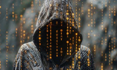 Gesichtsloser Hacker mit Kapuze - Cybercrime Symbolbild (Foto: Freepik, perezfotografi)
