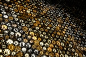 Viele Bitcoin-Münzen (Quelle: Freepik, peshkovagalina) - Prognose zum größten Bitcoin-Fund in Deutschland