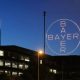 Das Bayer-Kreuz in Leverkusen (Foto: Bayer AG) - Bayer Hauptversammlung 2024: Maxi-Probleme und Mini-Dividende – Härtetest für Aktionäre