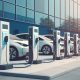 E-Autos an Ladesäulen - Mercedes und BMW wollen in China Schnelladenetz bauen (Foto: Freepik, bestvector083)