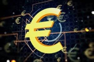 Gelbes Euro-Zeichen auf dunklem Hintergrund (Foto: Freepik, pixelshunter) - Inflation Eurozone aktuell – Verbraucherpreise Februar 2024 und vor EZB-Zinssitzung