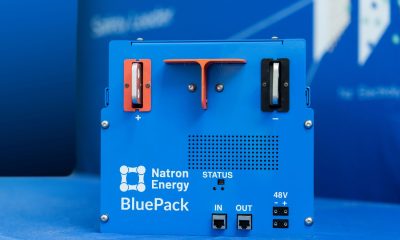 Erste kommerzielle Produktion von Natrium-Ionen-Batterien in den USA (Foto: Business Wire)