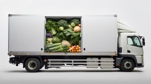 Lieferwagen vollbeladen mit Gemüse (Foto: Freepik, adwire) - Frosta Aktie: attraktives KGV - aber Marke hat noch Potenzial