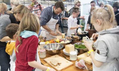 Mitbacken und mitkochen bei der Haus-Garten-Freizeit 2020 (Foto: Leipziger Messe/Lutz Zimmermann)