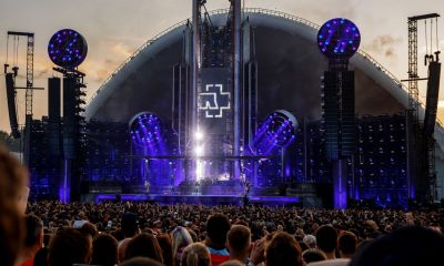 Bühne eines Rammstein-Konzerts (Foto: freepik, igorparusnikov)